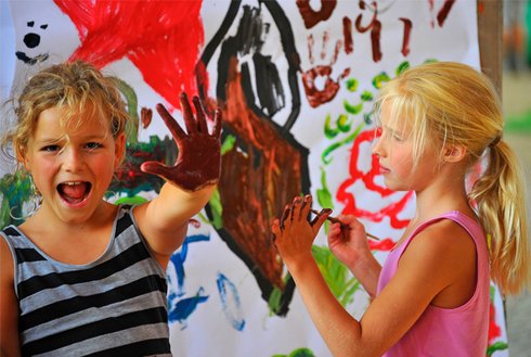 Kinderfest Aschau Kinder beim Malen